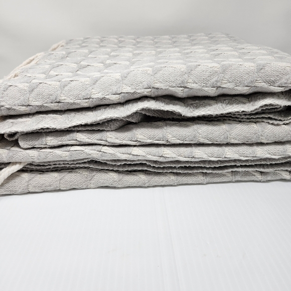 Mora Son De Abrigo Spain 2 Throw Blankets Cotton Blend Textured Weave Gray Cream - Picture 12 of 16